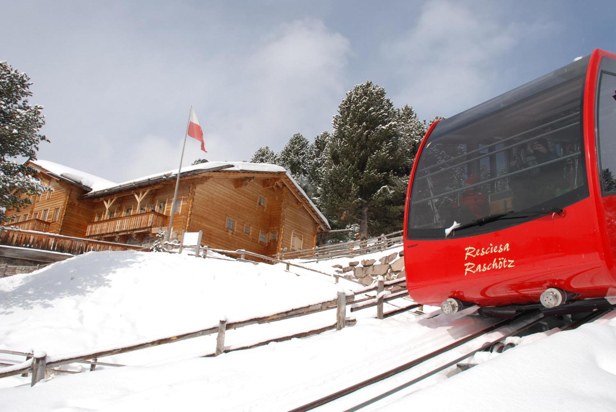Chalet Da Mont Resciesa Ortisei Esterno foto