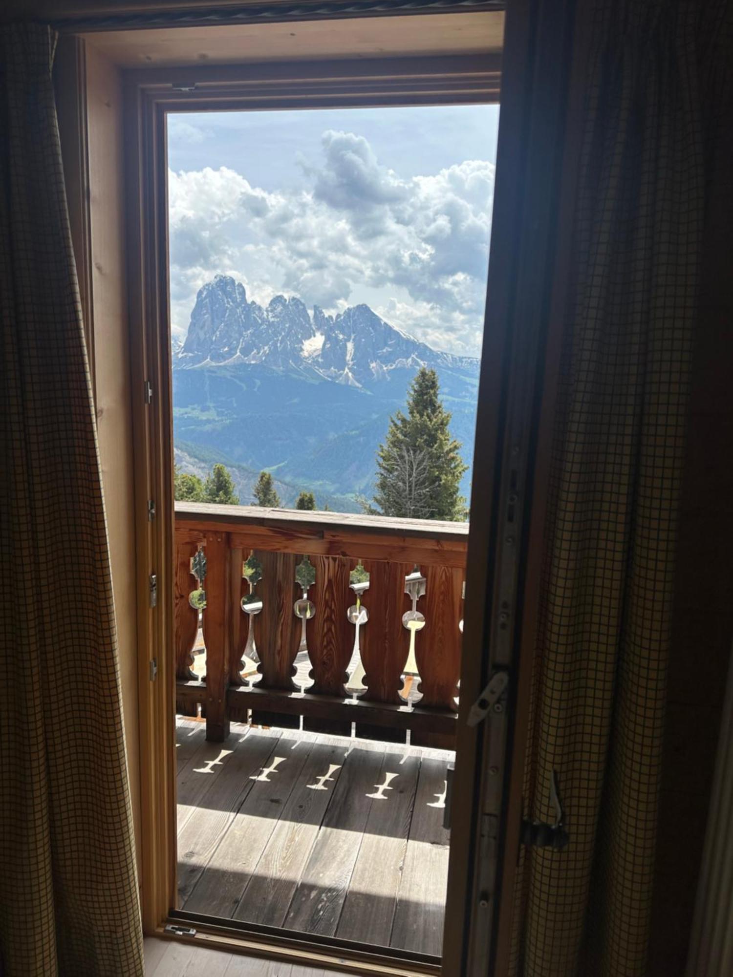 Chalet Da Mont Resciesa Ortisei Esterno foto