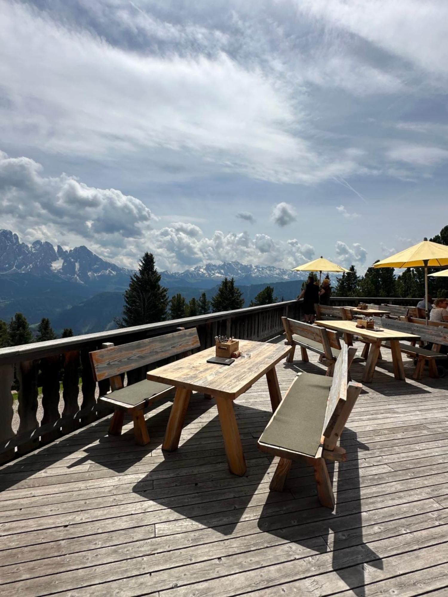 Chalet Da Mont Resciesa Ortisei Esterno foto