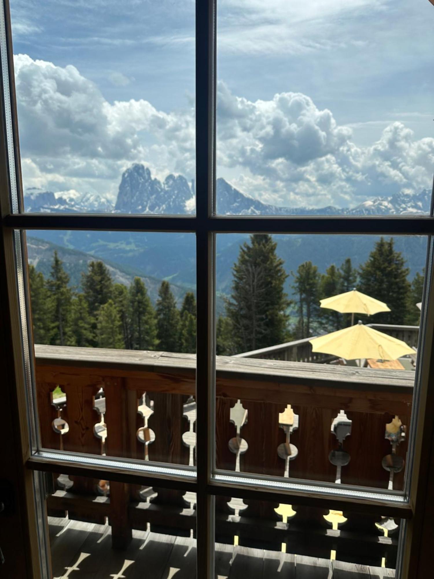 Chalet Da Mont Resciesa Ortisei Esterno foto